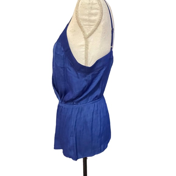 Pants Store Capri blue banded surplice top, Medium, NWT - Picture 4 of 11